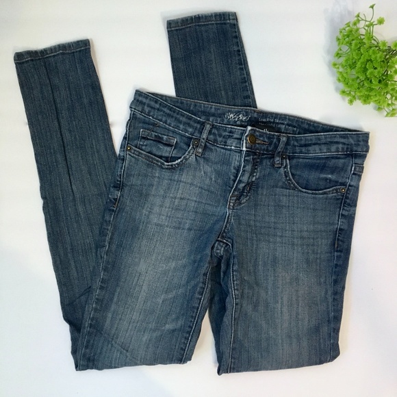 Mossimo Supply Co. Denim - Mossimo Low Rise Skinny Jeggings Jeans Size 4 Long